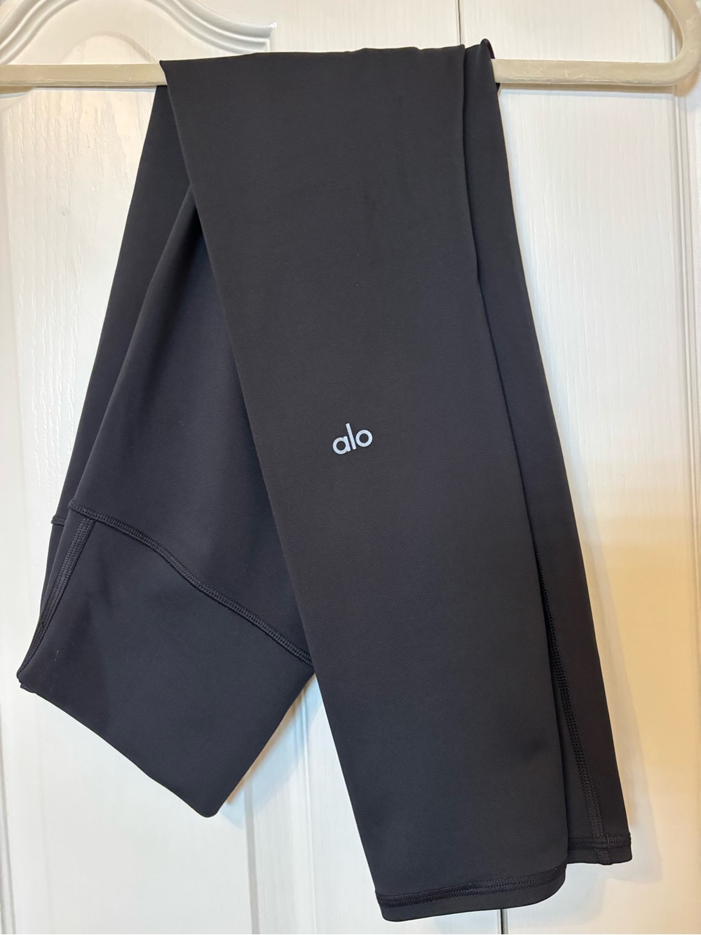 ALO Yoga 7/8 High Waist Airlift Leggings in Black